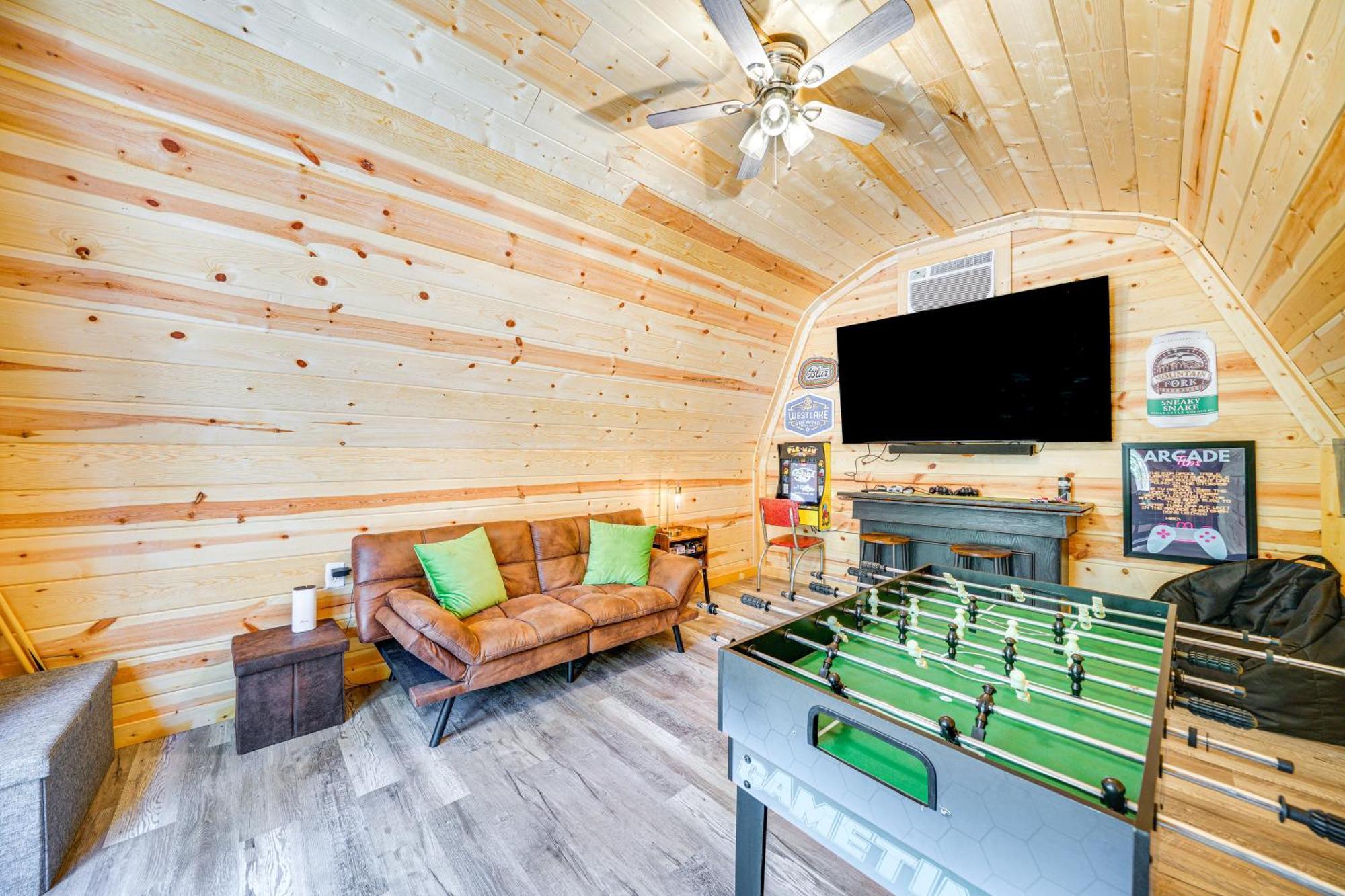 Broken Bow Cabin With Hot Tub And Game Room! Luaran gambar